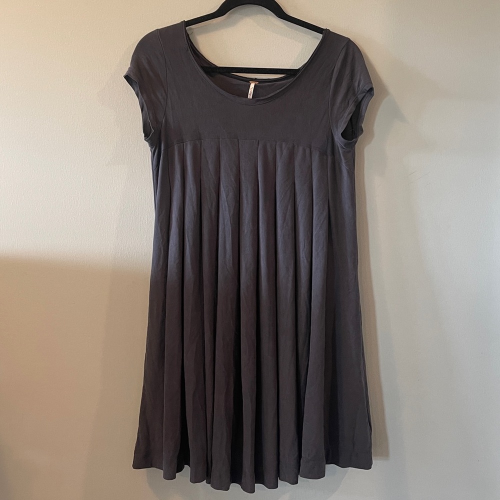 Free People Pleated Grey Short Sleeve Tee Shirt Dress